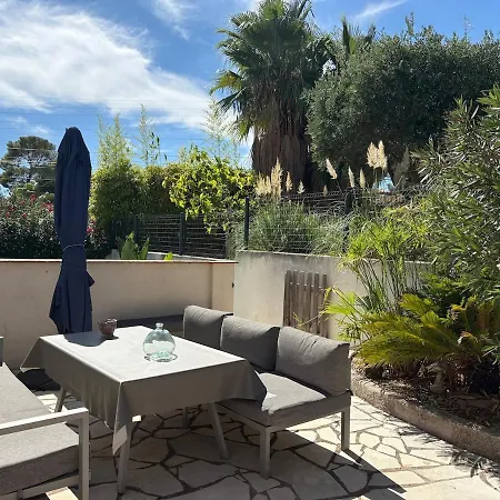 Maison Raphael Holiday home *