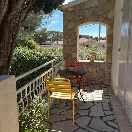 Maison Raphael Holiday home *