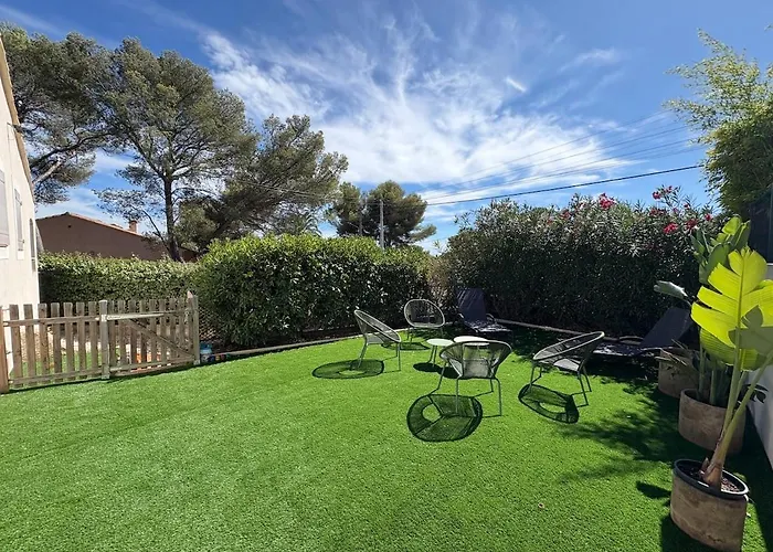 Semesterbostad Maison Raphael *